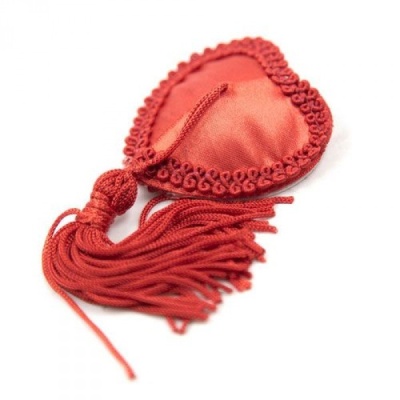 Nakładki na sutki Heart Nipples Tassels RED w kształcie serca, czerwone z frędzelkami - 1 2