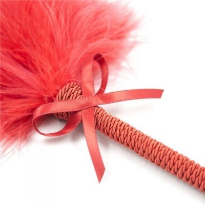 Pejcz z piórkami Soft Skin Duster 22 cm czerwony - 1 2