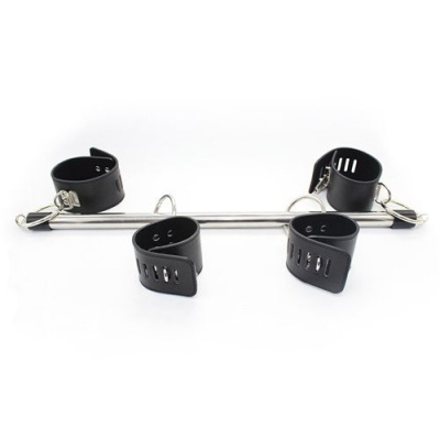 Hogtie Tube Restraint – stalowa rozpórka 50 cm z kajdankami, czarny - 1 2