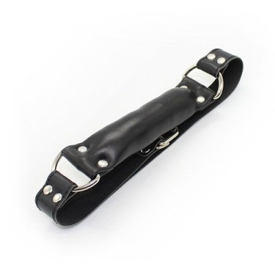 Knebel w kształcie paska Easy Belt Gag - czarny, regulowany, imitacja skóry - 1 2