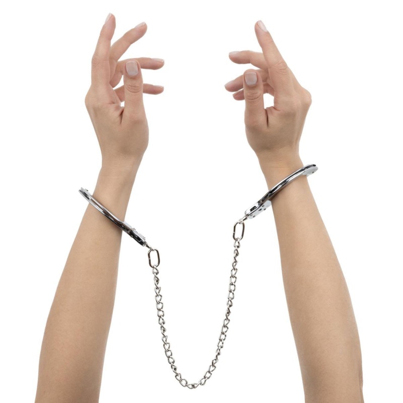 Kajdanki erotyczne Metal Handcuffs - stal polerowana, łańcuszek, zamek z kluczykiem, stały profil mankietów - 2