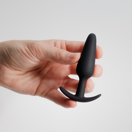 Czarny silikonowy anal plug TIC – mały, 8,5 cm - 6