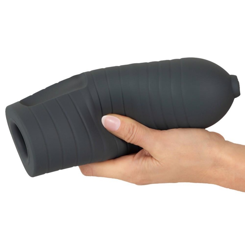 Rękaw Performance Sleeve XL do masturbatora Suck-O-Mat 3 - elastyczny silikon/PU, długość całkowita 21 cm, średnica otworu 3,1 c - 7