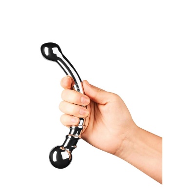 Le Wand Bow - zakrzywione, dwustronne dildo ze stali nierdzewnej, 17,8 cm - 1 2