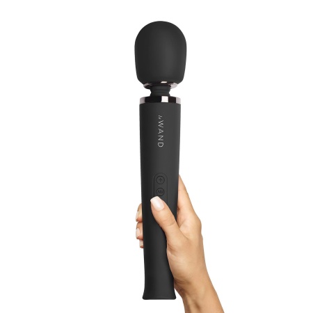 Masażer Le Wand Matte Black Rechargeable - silikonowa głowica 6,21 cm, elastyczna szyjka 5,0 cm, długość korpusu 34 cm - 1