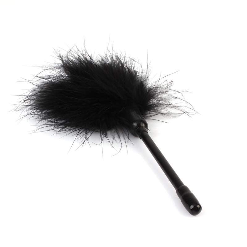 Pleasure Feather Tickler - Piórko do laskotania z bukietem włókien syntetycznych i uchwytem PVC, 21 cm - 5