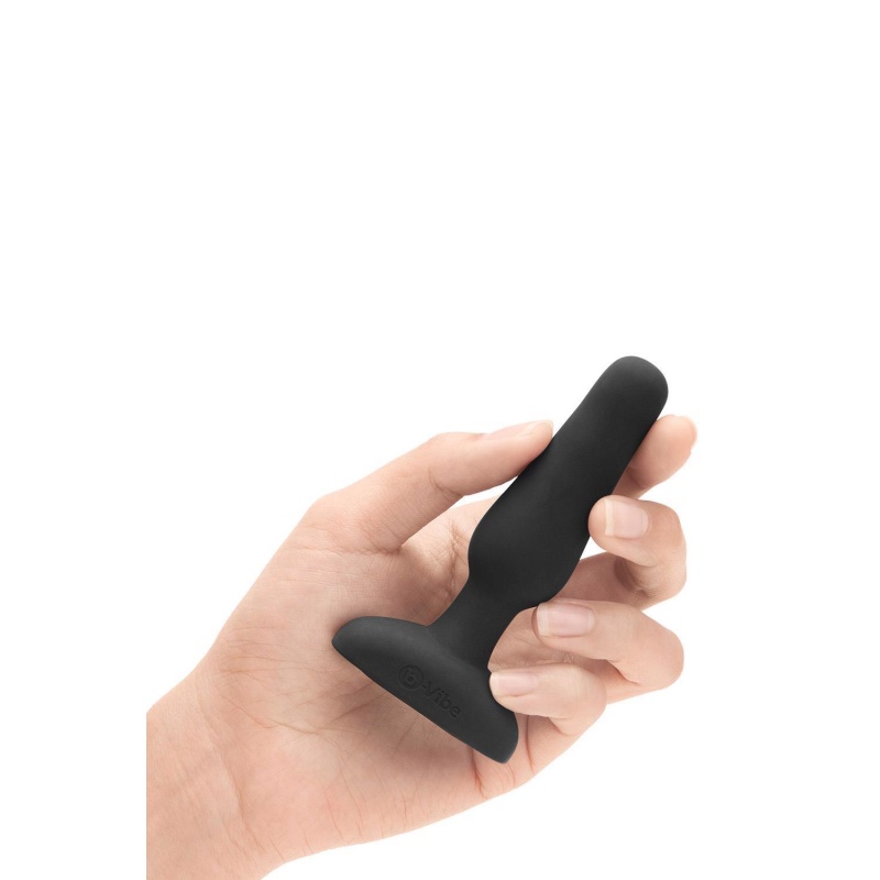 Novice Plug Black - bezprzewodowy korek analny z silikonu, 8,5 cm, średnica 2,5 cm - 5