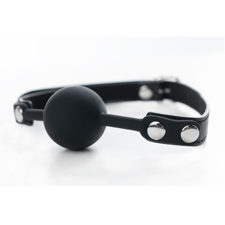 Black silicone ball gag with adjustable straps - 2