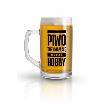 Kufel z napisem „Piwo – Trzymam się jednego hobby” – 500 ml na wieczór kawalerski - 1